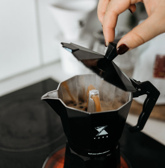 how to brew moka, moka brewing for beginners, moka pot how to, coffee moka pot